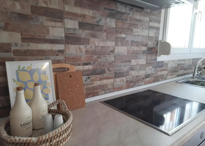 Kyveli's * Nikiti (Sithonia)