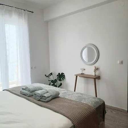 Kyveli's Nikiti (Sithonia)